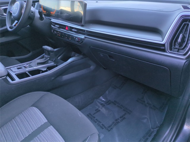 used 2025 Kia Sorento car, priced at $27,490