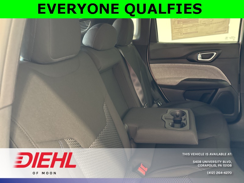 2025 Jeep Compass Sport photo 2