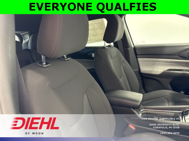2025 Jeep Compass Sport photo 4