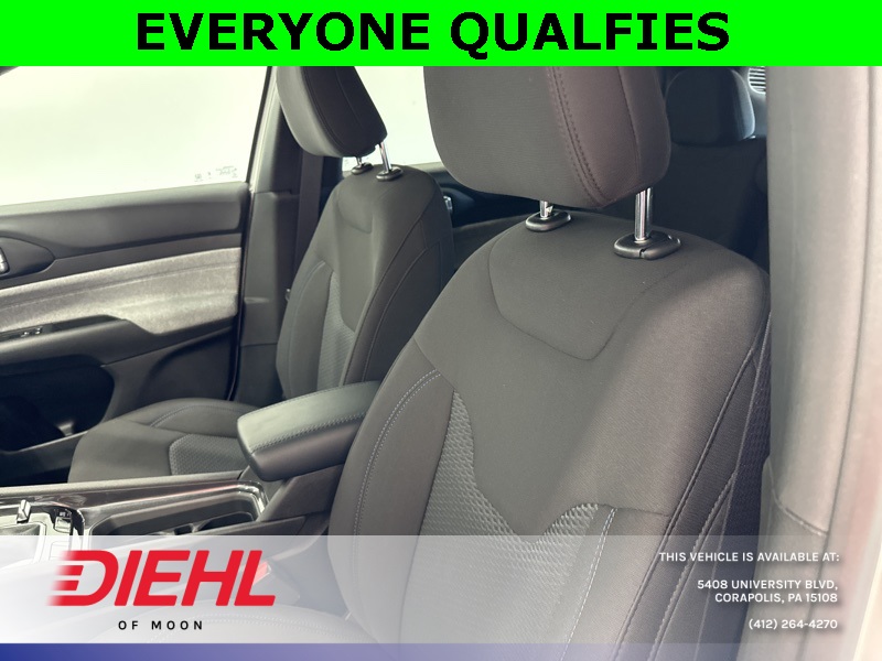 2025 Jeep Compass Sport photo 5