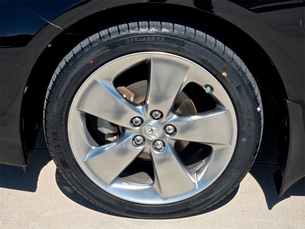2013 Toyota Prius Three photo 10