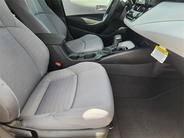 2026 Toyota Corolla SE photo 7