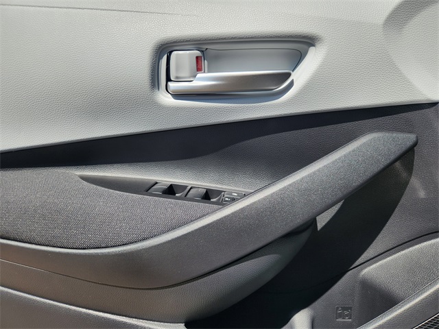 2026 Toyota Corolla SE photo 10