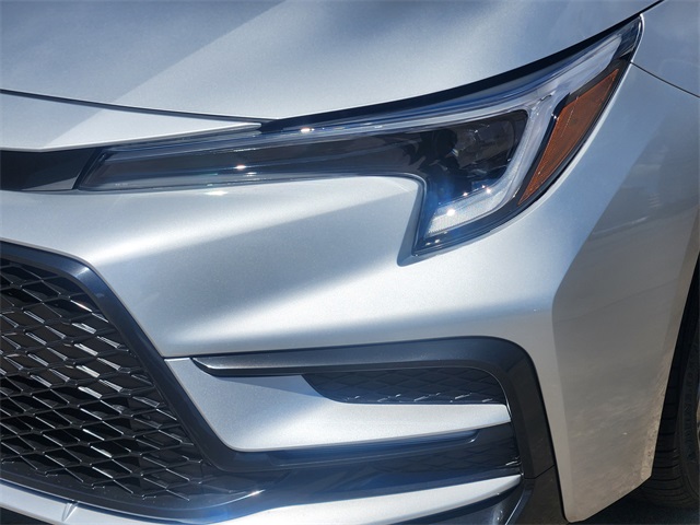 2026 Toyota Corolla SE photo 3