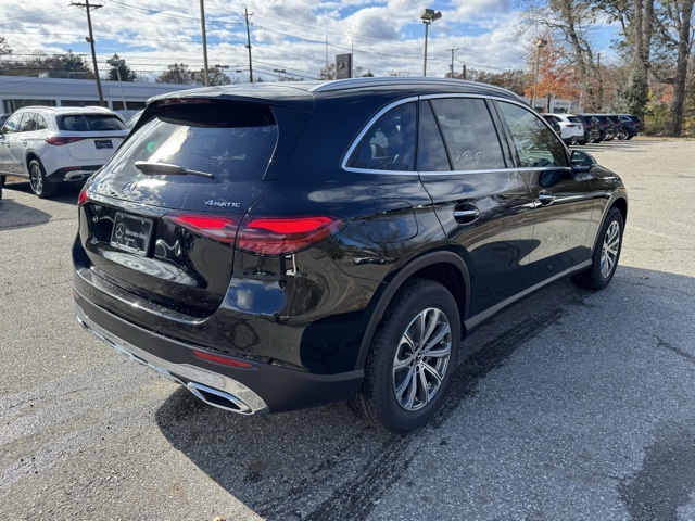 2026 Mercedes Benz GLC 300 4MATIC photo 2