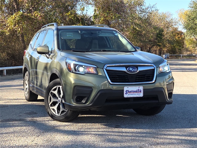 2020 Subaru Forester Premium's photo