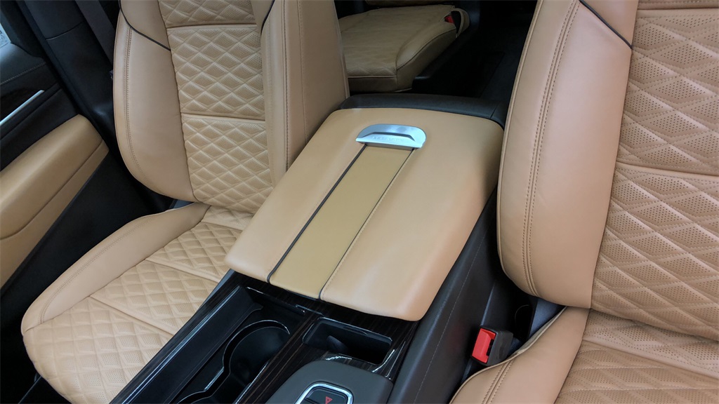 2022 Cadillac Escalade - 294366