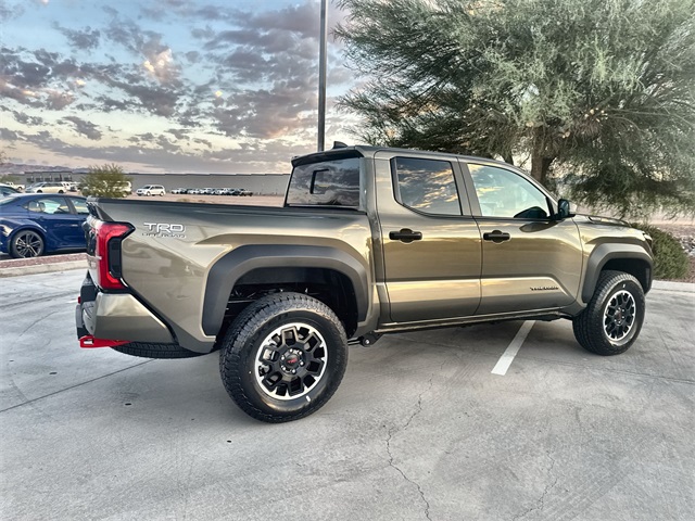 2025 Toyota Tacoma TRD Off-Road Double Cab photo 4