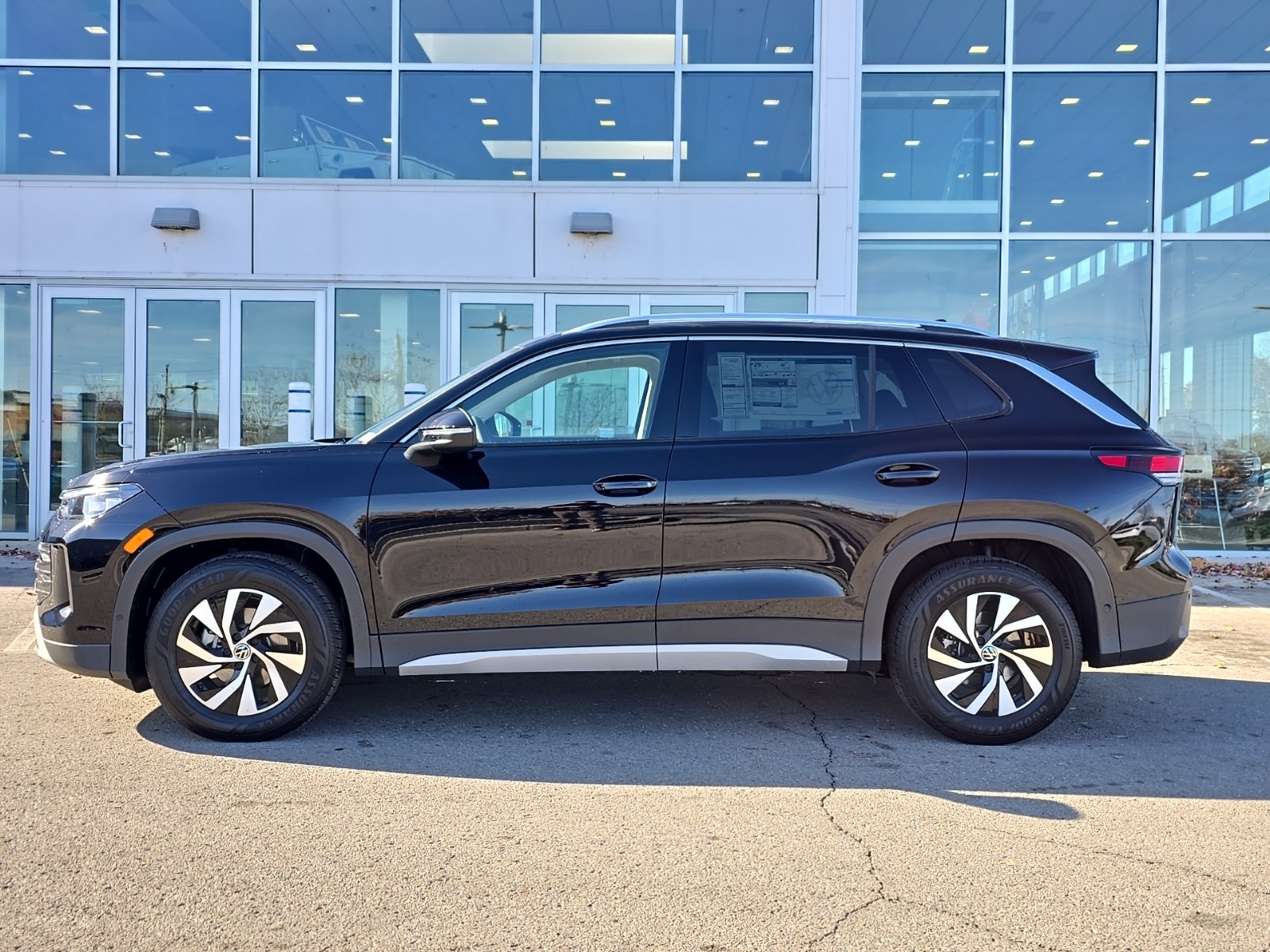 new 2026 Volkswagen Tiguan car, priced at $31,239