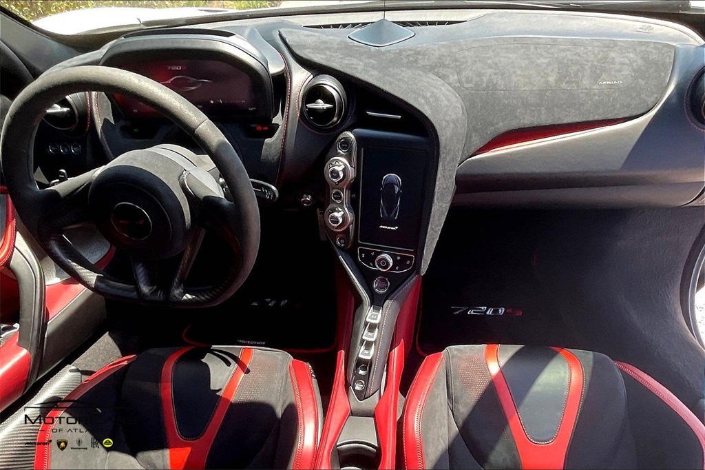 2018 McLaren 720S Performance RWD Coupe