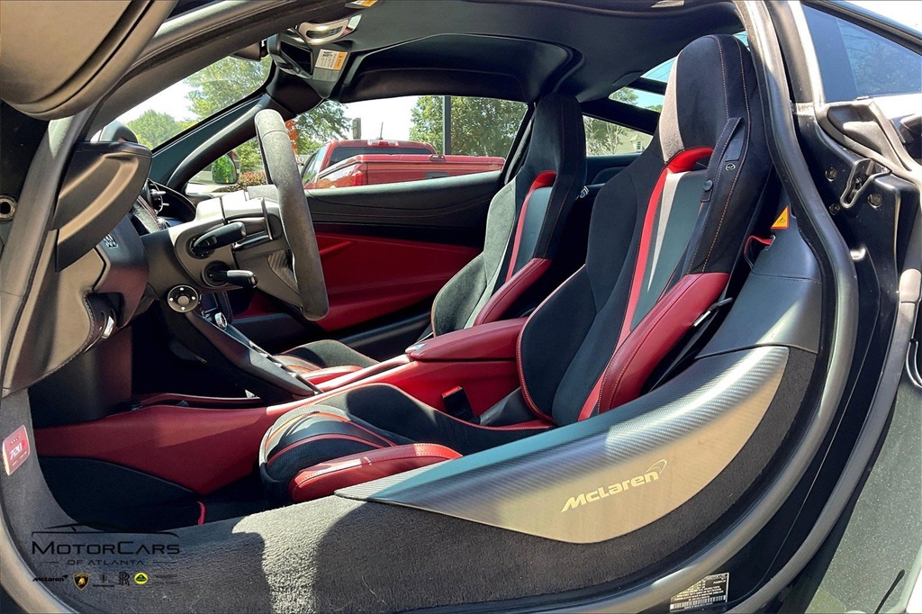 2018 McLaren 720S Performance RWD Coupe