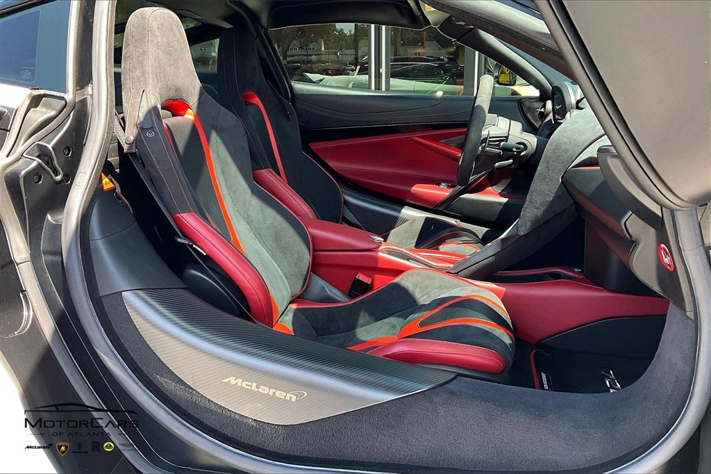 2018 McLaren 720S Performance RWD Coupe