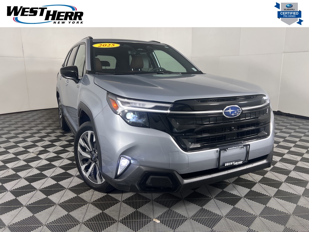 2025 Subaru Forester Touring's photo