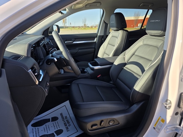 2026 Gmc Terrain Denali photo 3