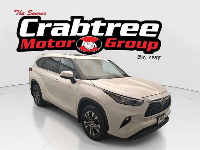 2020 Toyota Highlander XLE's photo