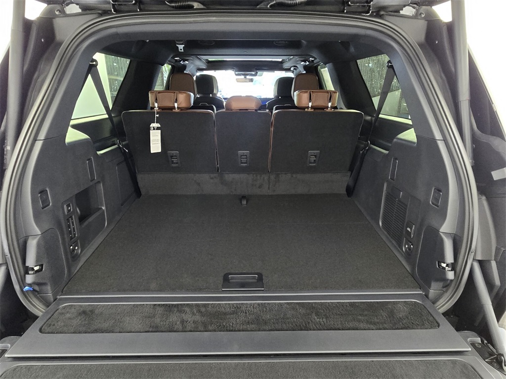 new 2026 Lincoln Navigator L car, priced at $108,340