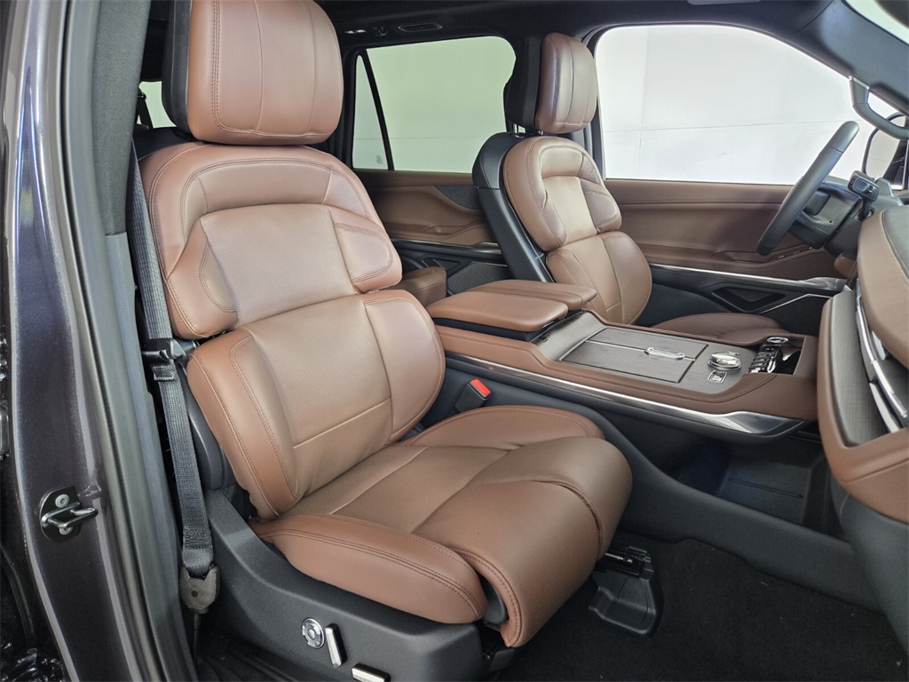 new 2026 Lincoln Navigator L car, priced at $108,340