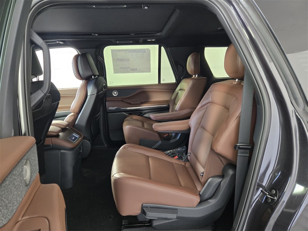 new 2026 Lincoln Navigator L car, priced at $108,340