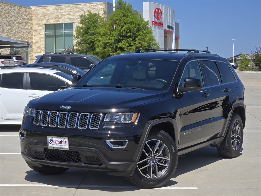 Used 2019 Jeep Grand Cherokee Laredo E with VIN 1C4RJEAG1KC580907 for sale in Hudson Oaks, TX