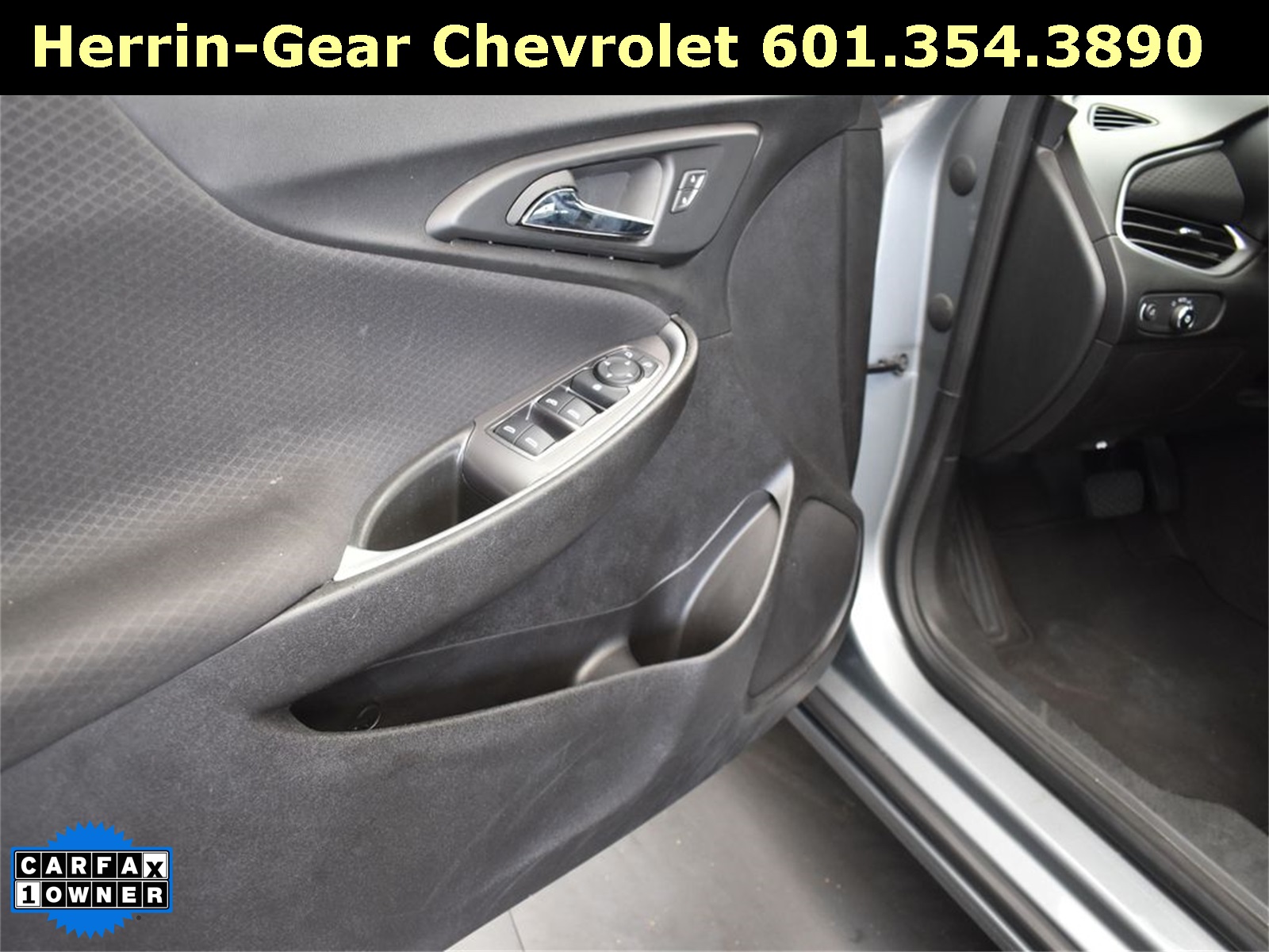 2023 Sterling Gray Metallic Chevrolet Malibu LT FWD Sedan