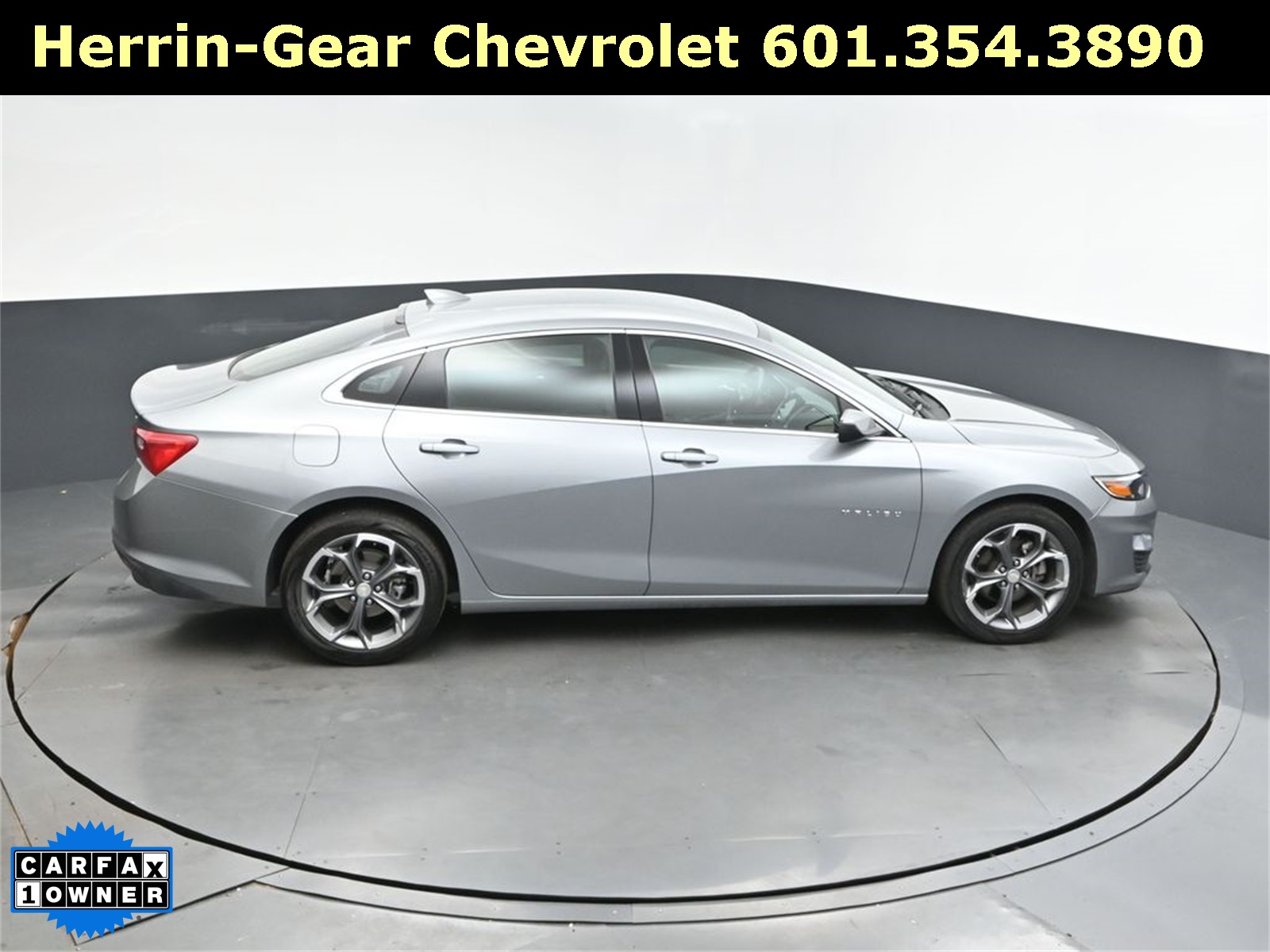 2023 Sterling Gray Metallic Chevrolet Malibu LT FWD Sedan