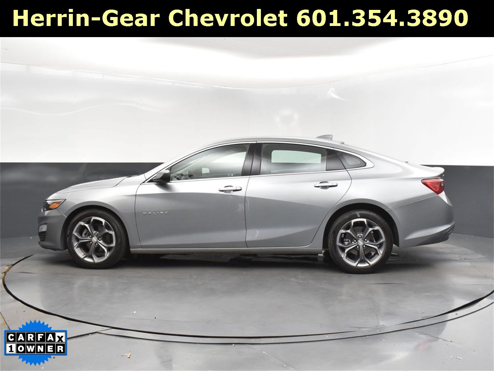 2023 Sterling Gray Metallic Chevrolet Malibu LT FWD Sedan