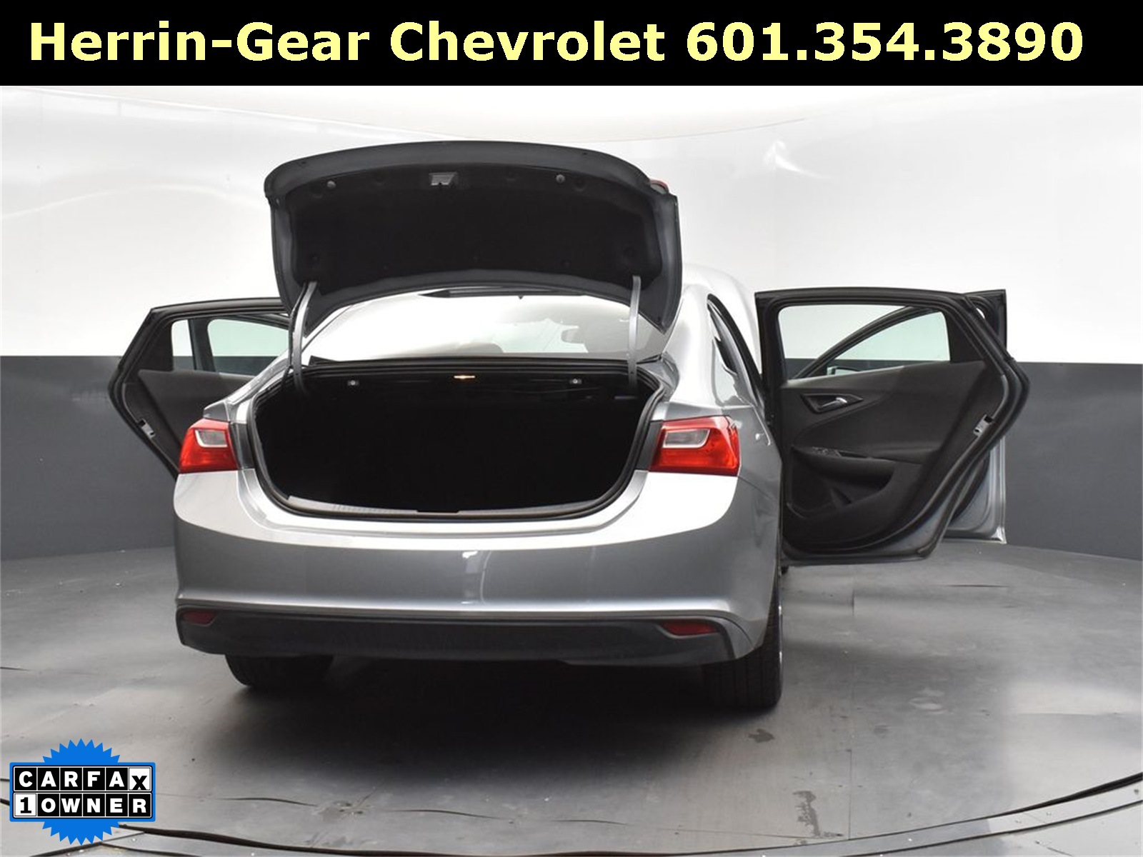 2023 Sterling Gray Metallic Chevrolet Malibu LT FWD Sedan