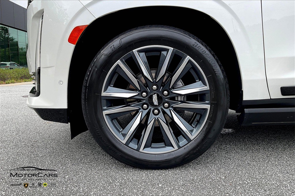 2021 Crystal White Tricoat Cadillac Escalade ESV Sport 4X4 SUV
