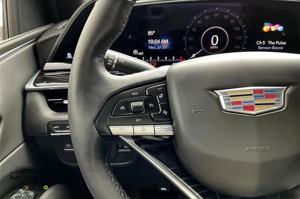 2021 Crystal White Tricoat Cadillac Escalade ESV Sport 4X4 SUV