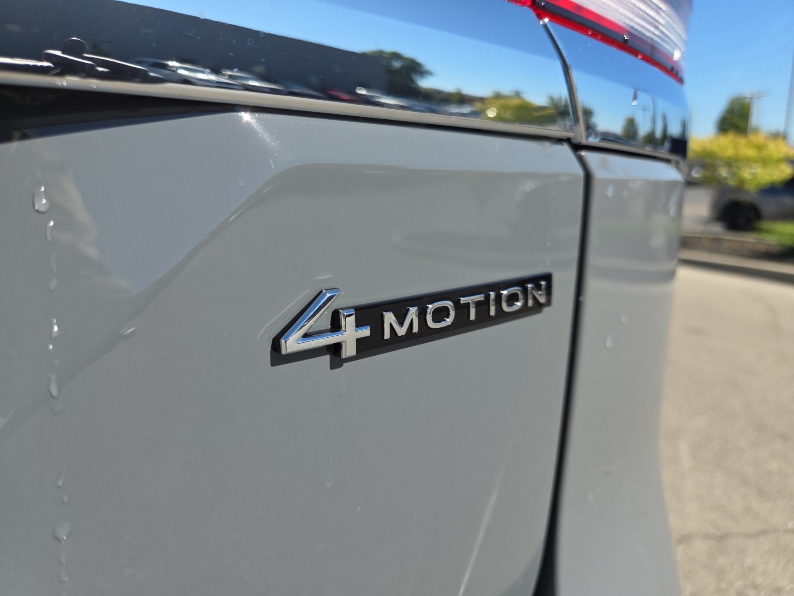 new 2026 Volkswagen Atlas car, priced at $44,617