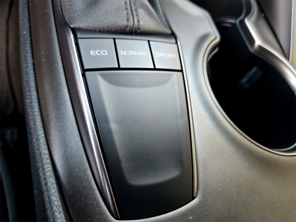 2023 Toyota Camry SE photo 22