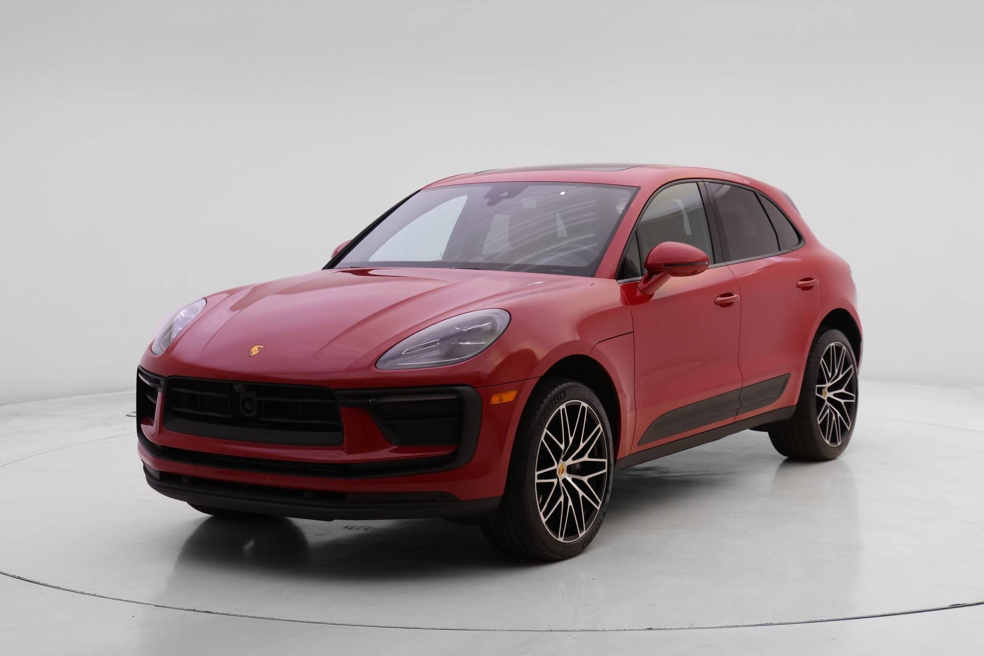 2025 Porsche Macan T