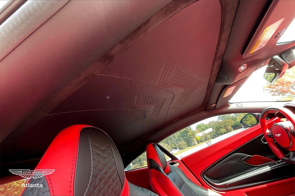 2022 Black Aston Martin DBS Superleggera RWD Coupe
