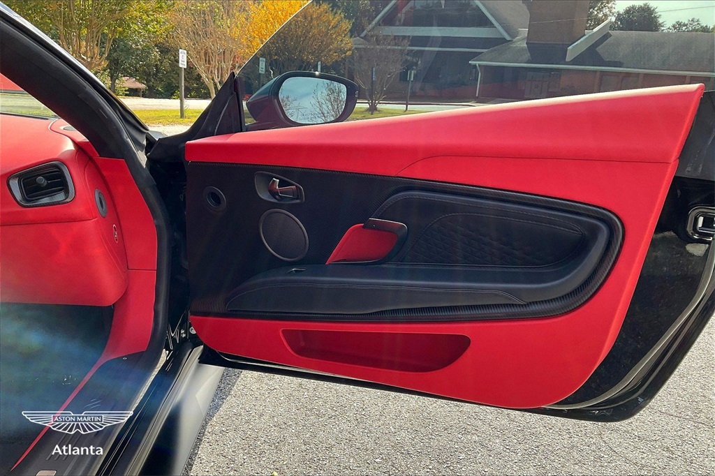 2022 Black Aston Martin DBS Superleggera RWD Coupe