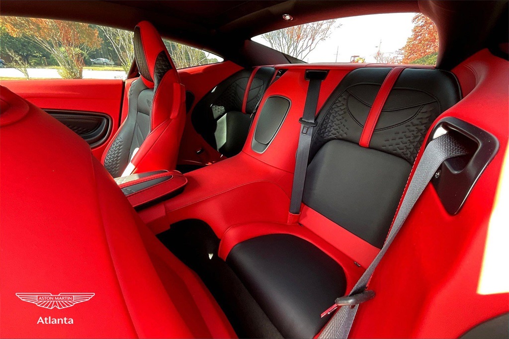 2022 Black Aston Martin DBS Superleggera RWD Coupe