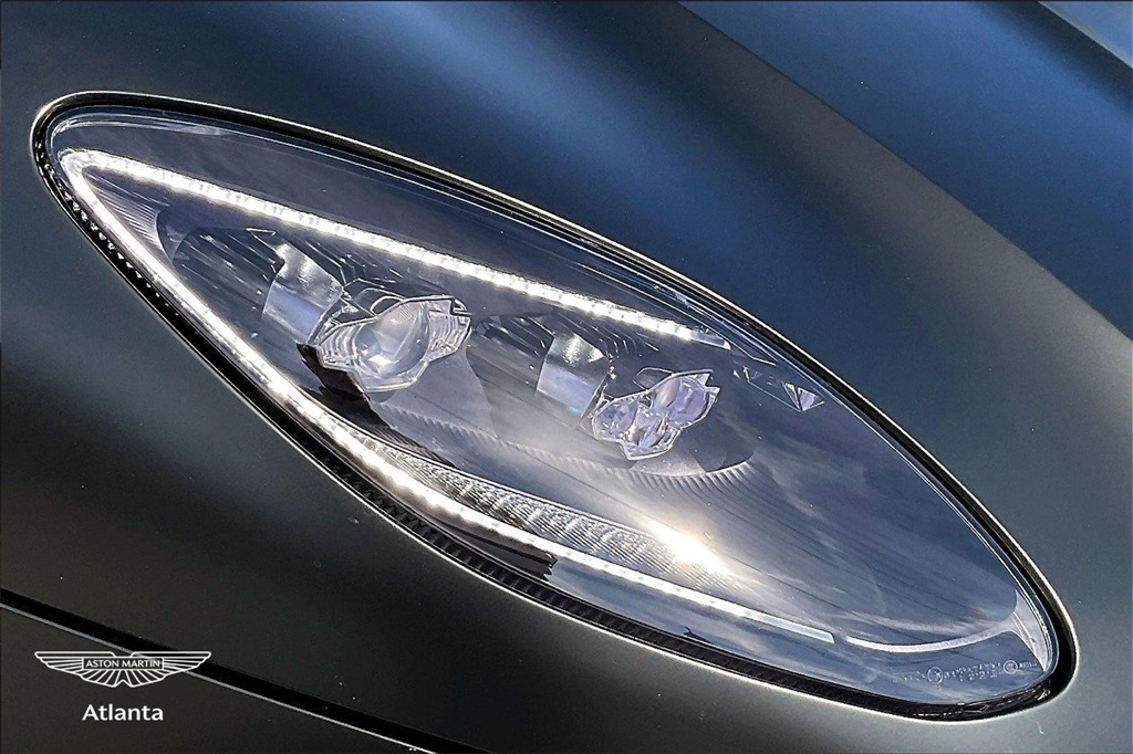 2022 Black Aston Martin DBS Superleggera RWD Coupe