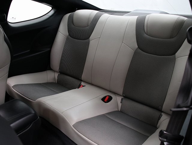 2013 Hyundai Genesis Coupe 2.0T Premium photo 11