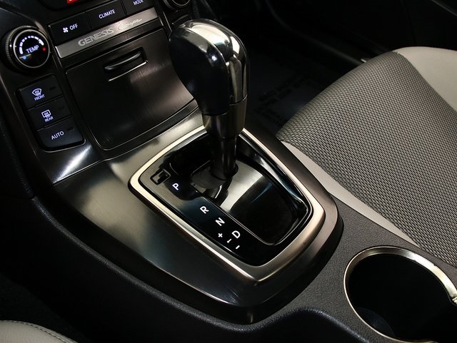 2013 Hyundai Genesis Coupe 2.0T Premium photo 18