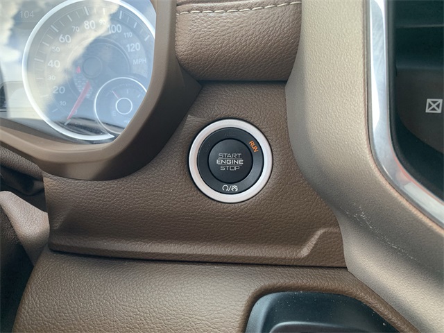 2022 Delmonico Red Pearlcoat Ram 1500 Laramie 4X4 Truck