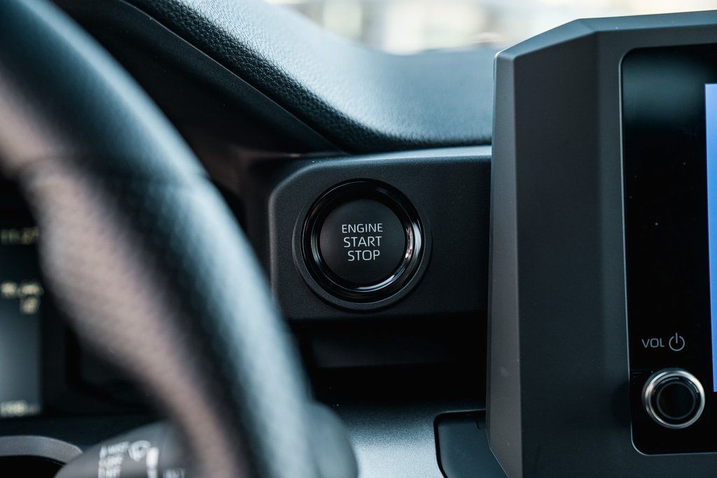 2025 Toyota Tacoma SR5 Double Cab photo 17