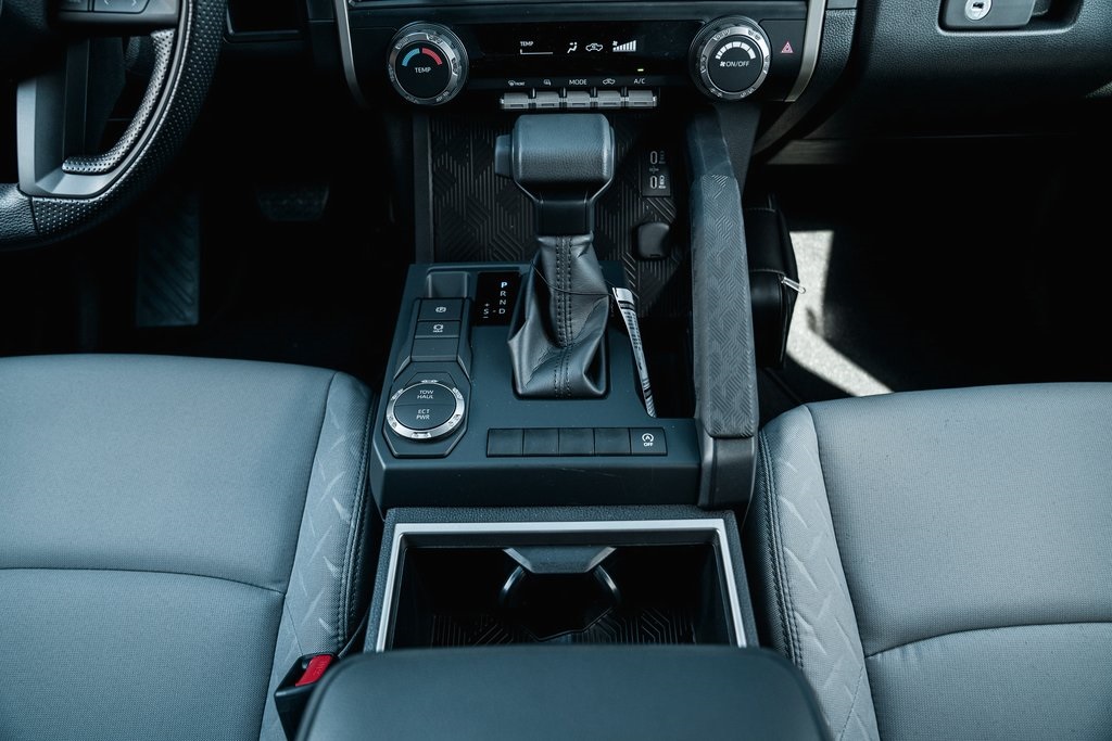 2025 Toyota Tacoma SR5 Double Cab photo 21