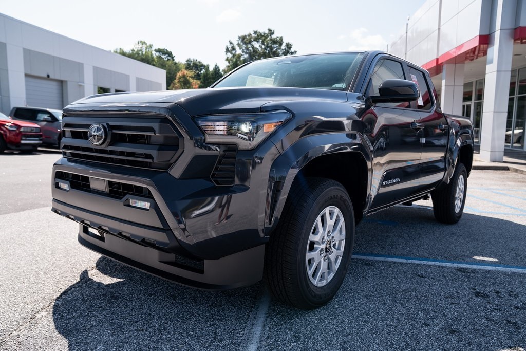 2025 Toyota Tacoma SR5 Double Cab photo 2