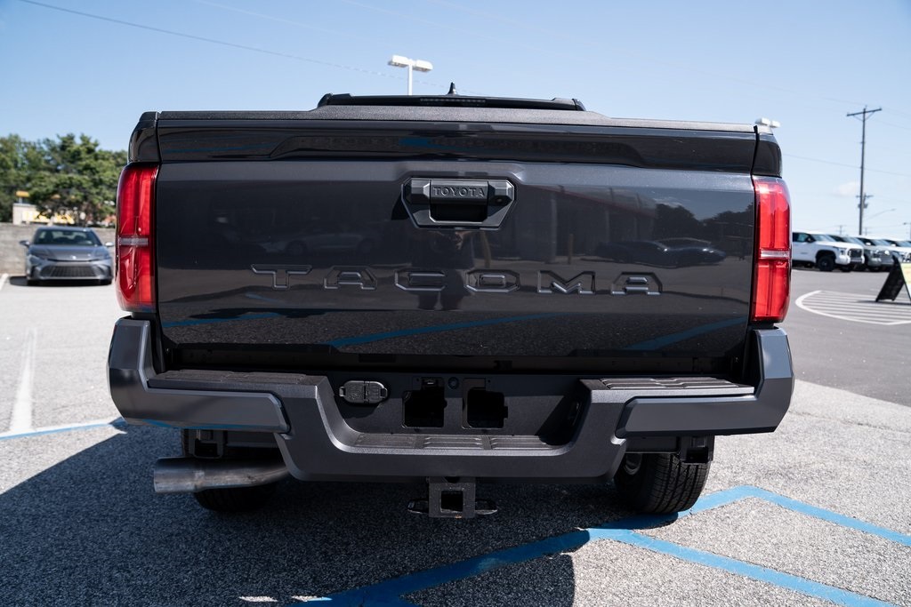 2025 Toyota Tacoma SR5 Double Cab photo 5