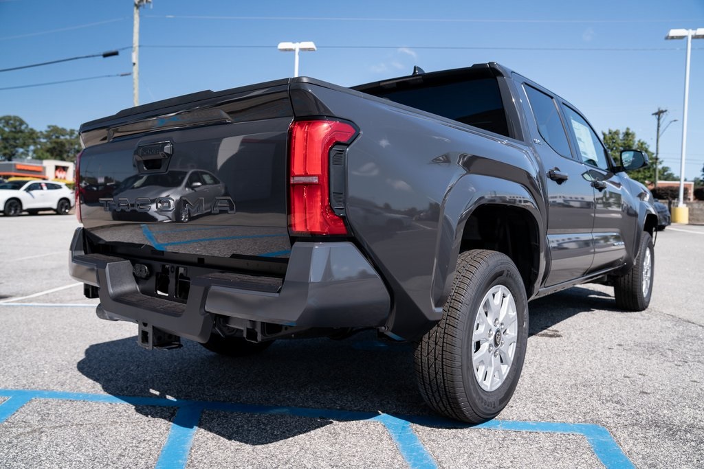 2025 Toyota Tacoma SR5 Double Cab photo 7