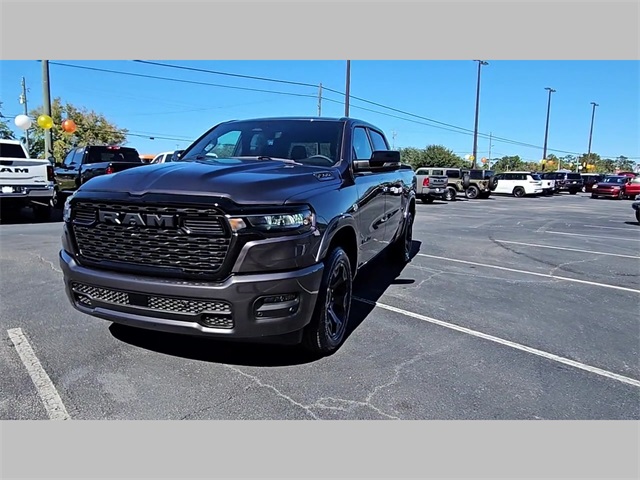 2026 Ram 1500 Big Horn Crew Cab 4x4 5'7" Box