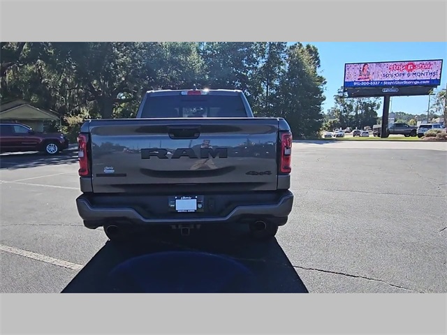 2026 Ram 1500 Big Horn Crew Cab 4x4 5'7" Box