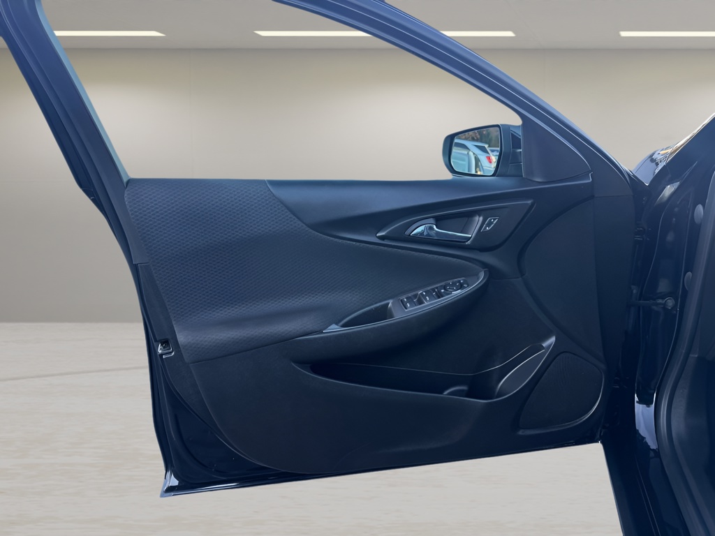 Used 2025 Chevrolet Malibu Sedan