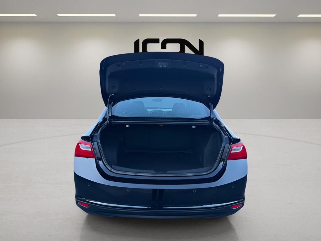 Used 2025 Chevrolet Malibu Sedan