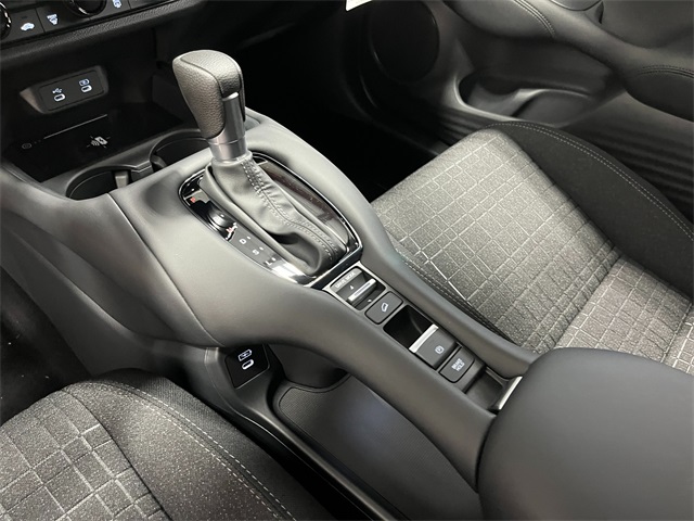 HR-V LX