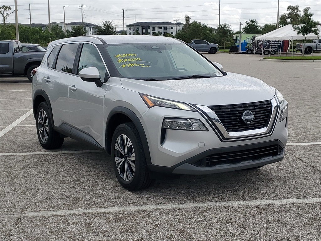 2023 Brilliant Silver Metallic Nissan Rogue SV AWD SUV
